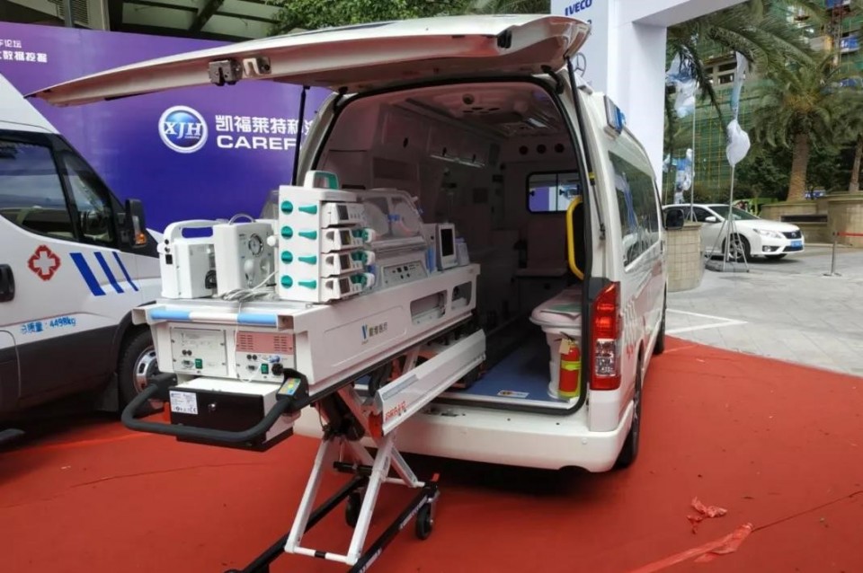 智能救護車生產(chǎn)廠家15271321777