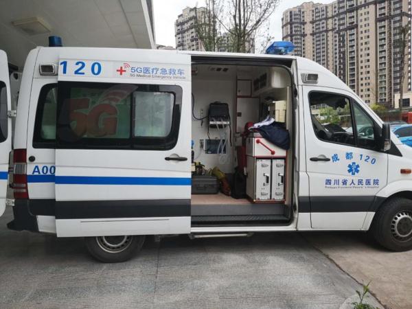 5G醫(yī)療急救車(chē)