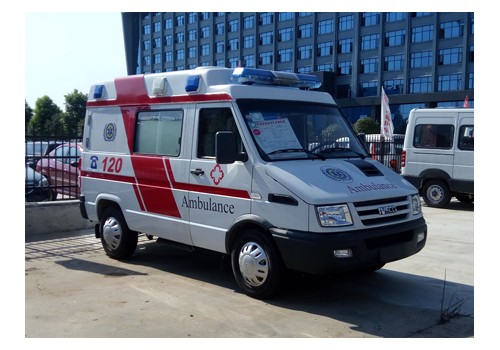 依維柯120轉運型救護車