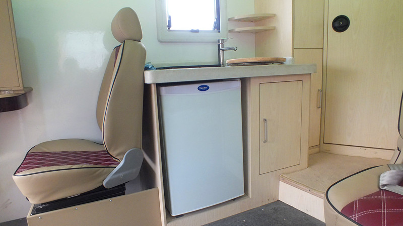 依維柯時尚版房車